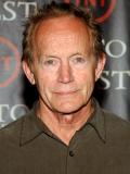 Photo de Lance Henriksen