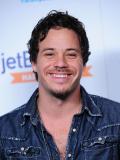 Photo de Michael Raymond-James