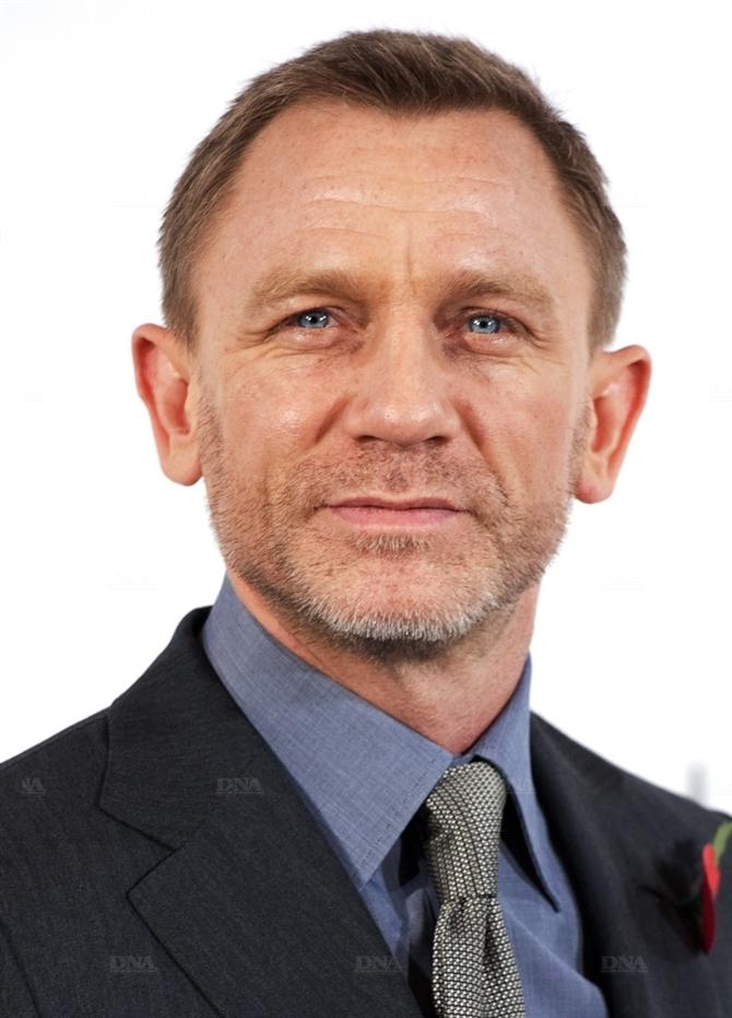 Daniel Craig