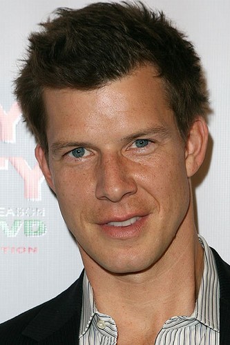 Eric Mabius